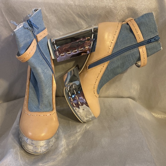 Jeffrey Campbell Chunky Booties - Picture 4 of 9